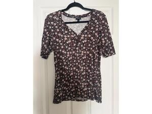 Torrid Floral Ribbed Knit Henley Top - Size 1